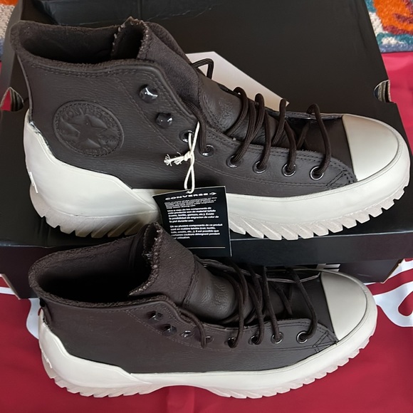 Converse A00911C
CTAS LUGGED 2.0 CC HI
VELVET BROWN/PAPYRUS/WHITE
WMNS Platforms - Picture 5 of 16